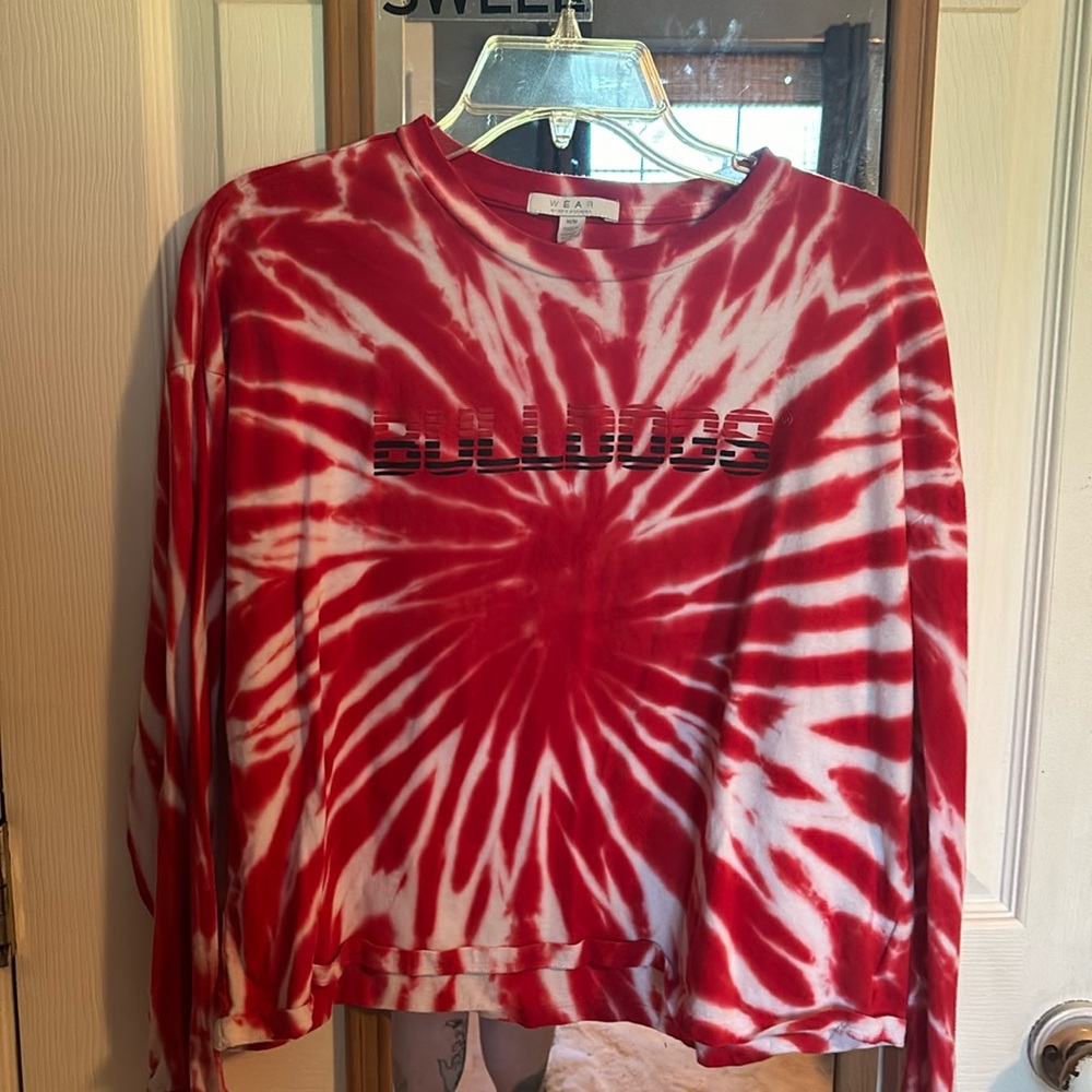 Women’s Georgia Bulldogs t-shirt.